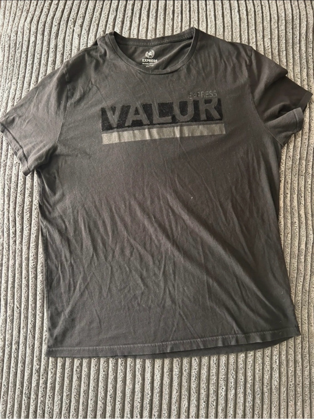 Express Men’s Black Valor Graphic Short Sleeve Tee